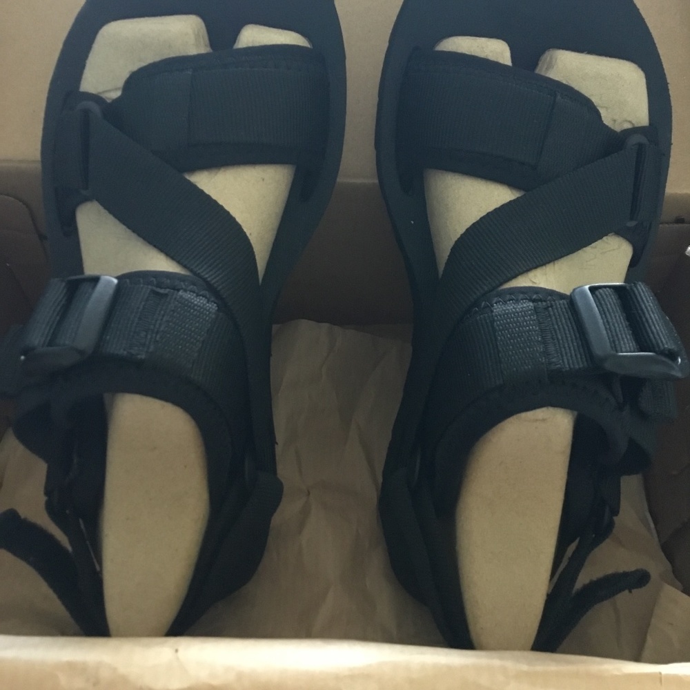 Merrell sandals, black size 8 women’s